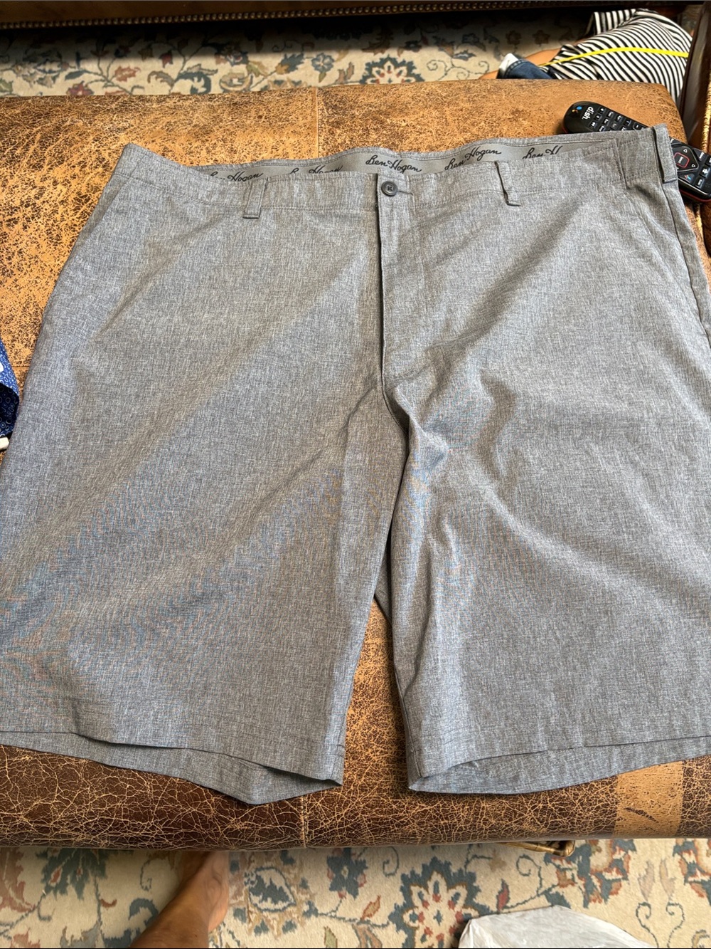 Hogan Men's Light Gray Flat-Front Shorts